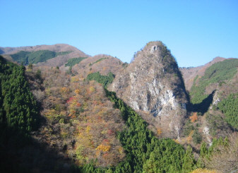 稲村岩