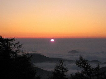 雲取山の日の出