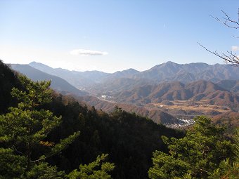 本社ヶ丸　滝子山