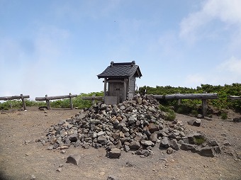赤倉岳の祠