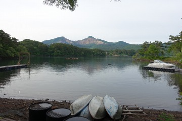 磐梯山望む桧原湖